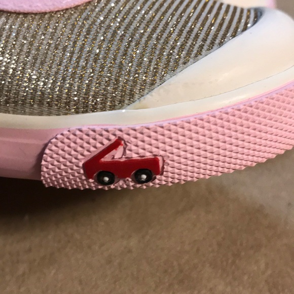 Sparkly metallic Mary Janes with pink trim - Picture 3 of 5